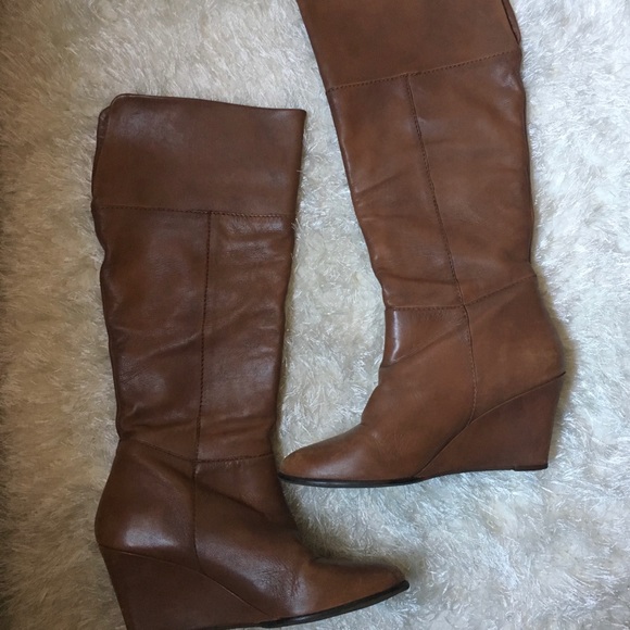 Steve Madden Cognac Wegde Boots - Picture 2 of 6